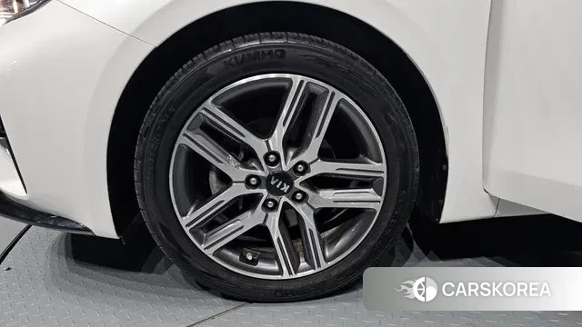 Kia Come New K3 id 3718473 из Кореи 15