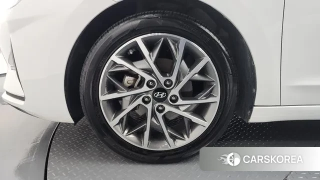 Hyundai The New Avante AD id 3330187 из Кореи 15