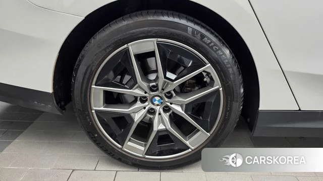 BMW 5 Series (G60) id 4757644 из Кореи 27