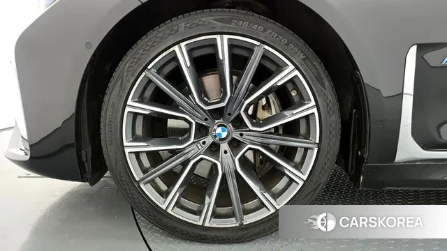 BMW 7 Series (G11) id 3318432 из Кореи 15