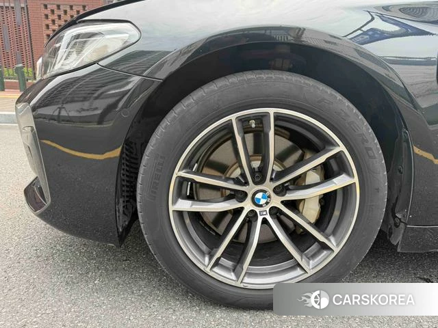 BMW 5 series PHEV id 4273098 из Китая 13