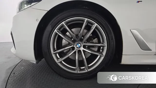 BMW 5 Series (G30) id 3479522 из Кореи 15