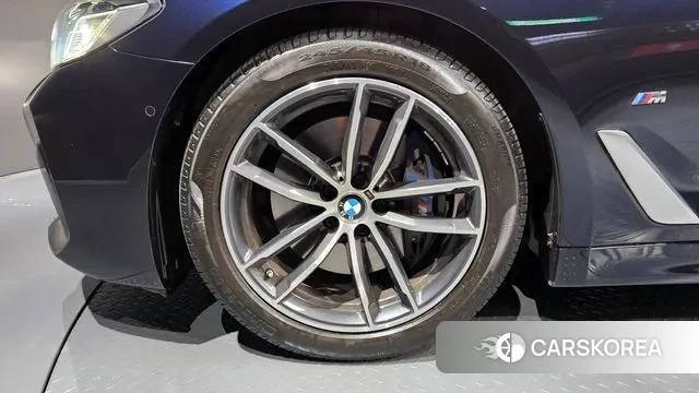 BMW 5 Series (G30) id 3464008 из Кореи 15