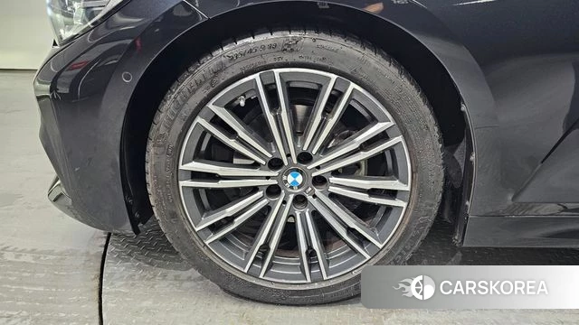 BMW 3 Series (G20) id 4603789 из Кореи 27