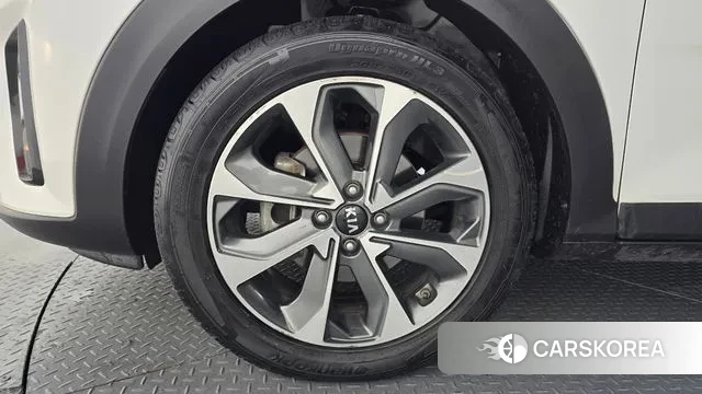 Kia Stonic id 3656940 из Кореи 15