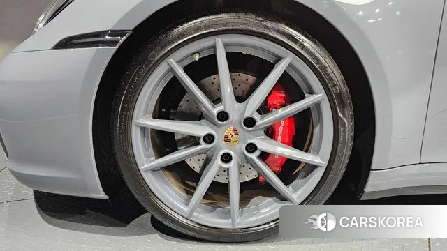 Porsche 911(992) id 4778286 из Кореи 29