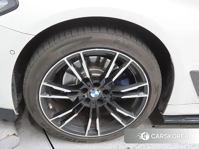 BMW 5 Series (G30) id 3766798 из Кореи 15