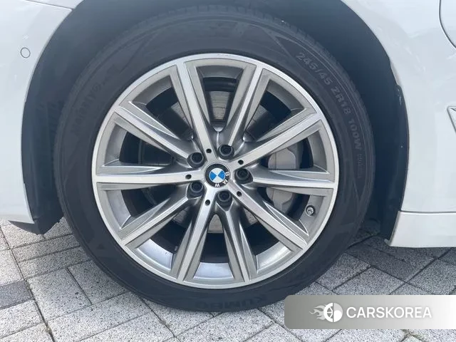 BMW 5 Series (G30) id 3018154 из Кореи 15