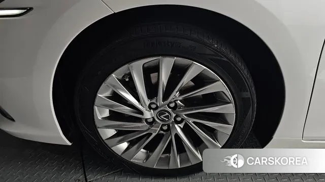 Lexus ES300h 7th generation id 3562870 из Кореи 15