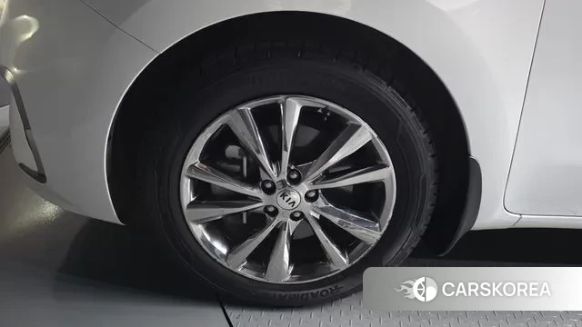 Kia The New Carnival id 3380722 из Кореи 15