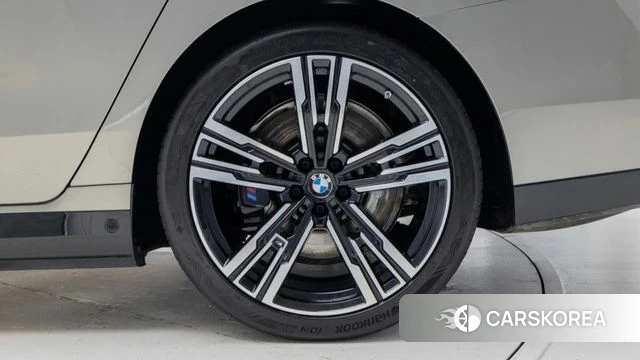 BMW i7 (G70) id 4354040 из Кореи 15