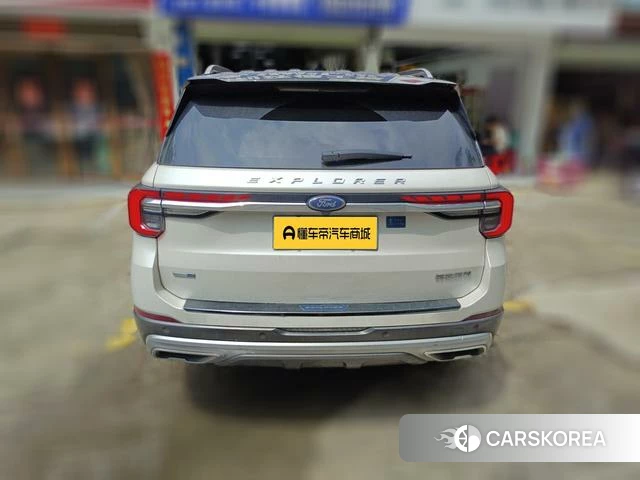 Ford Explorer 2023 Белый из Китая, фото 5