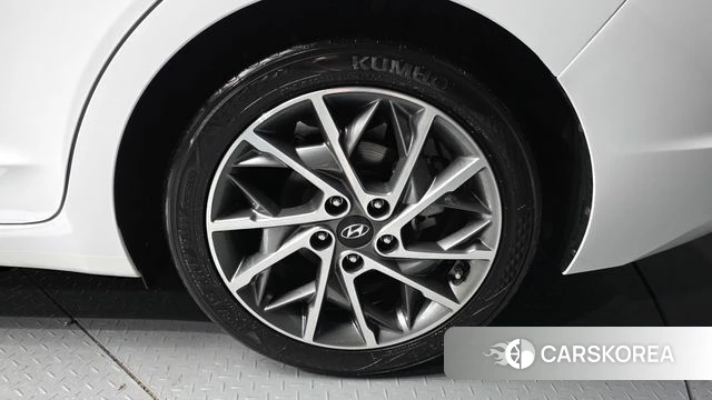 Hyundai The New Avante AD id 4543114 из Кореи 26