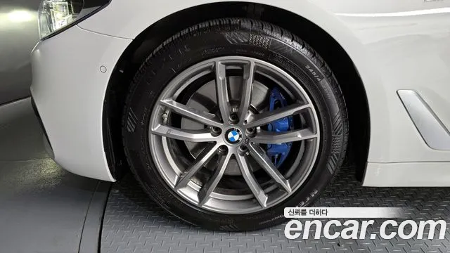 BMW 5 Series (G30) id 2827685 из Кореи 15