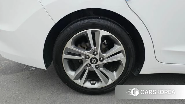 Hyundai Avante AD id 3845792 из Кореи 15