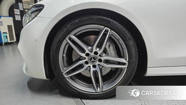 Mercedes-Benz E-Class W213 id 4371608 из Кореи 25