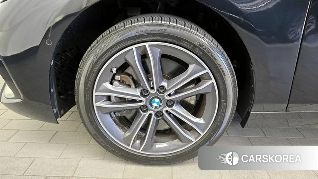 BMW 1 Series (F40) id 4360455 из Кореи 26