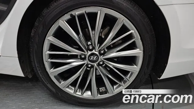 Hyundai Grandeur IG id 2420703 из Кореи 15