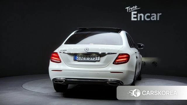 Mercedes-Benz E-Class W213 id 4430109 из Кореи 29
