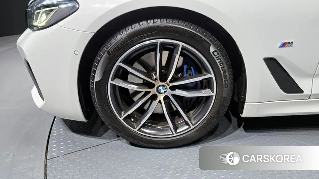 BMW 5 Series (G30) id 4409046 из Кореи 28