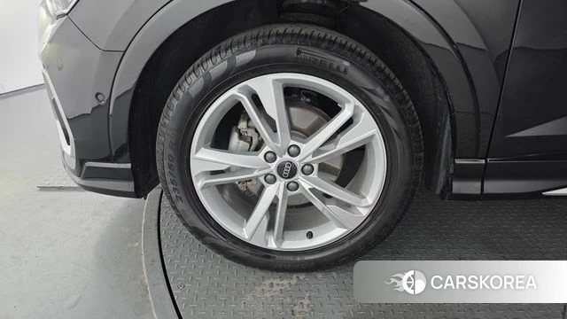 Audi Q3 (F3) id 4354598 из Кореи 27