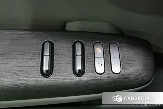 Dark blue car Dark blue S07 id 4213078 из Китая 18