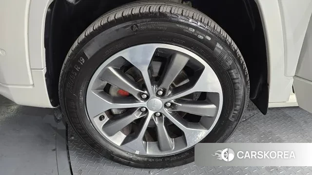 Jeep Cherokee (KL) id 2403528 из Кореи 15