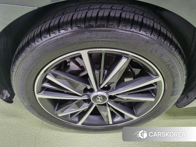 Hyundai The New Grandeur IG id 3800932 из Кореи 15