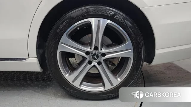 Mercedes-Benz E-Class W213 id 3672934 из Кореи 15