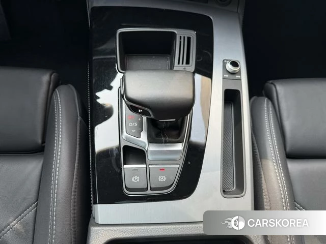 Audi Q5L id 4208815 из Китая 11