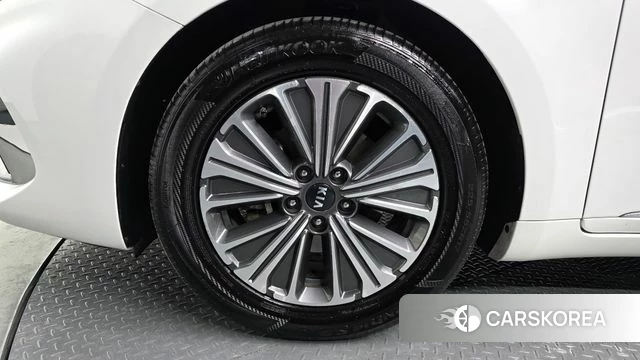Kia K7 Premier Hybrid id 4430069 из Кореи 28