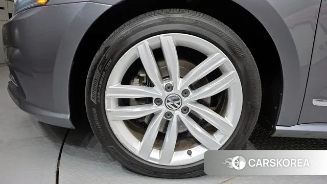 Volkswagen The New Passat id 3515211 из Кореи 15