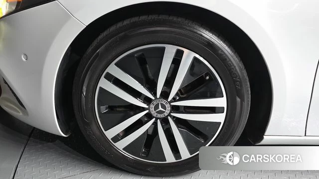 Mercedes-Benz A-Class W177 id 4250188 из Кореи 25