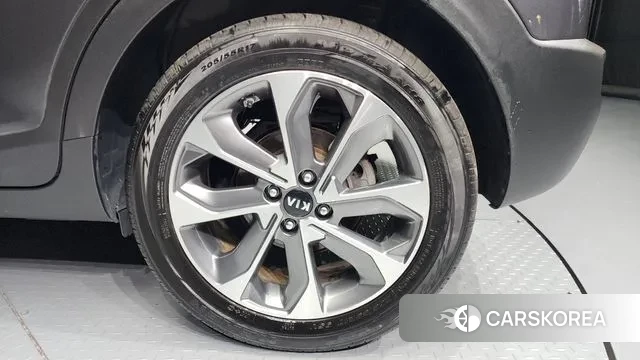 Kia Stonic id 3547167 из Кореи 15