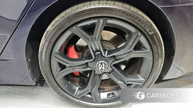 Kia Stinger id 3396792 из Кореи 15