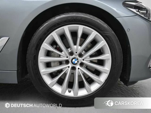 BMW 5 Series (G30) id 3899877 из Кореи 15