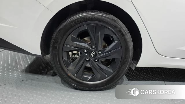 Hyundai Avante Hybrid (CN7) id 4433256 из Кореи 25