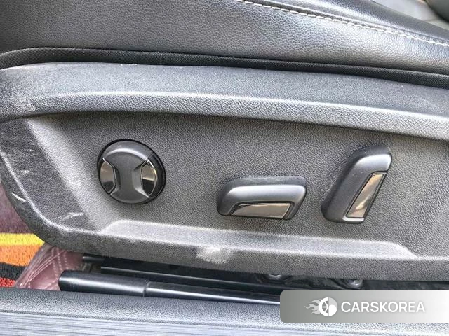 Volkswagen Passat id 4259539 из Китая 12