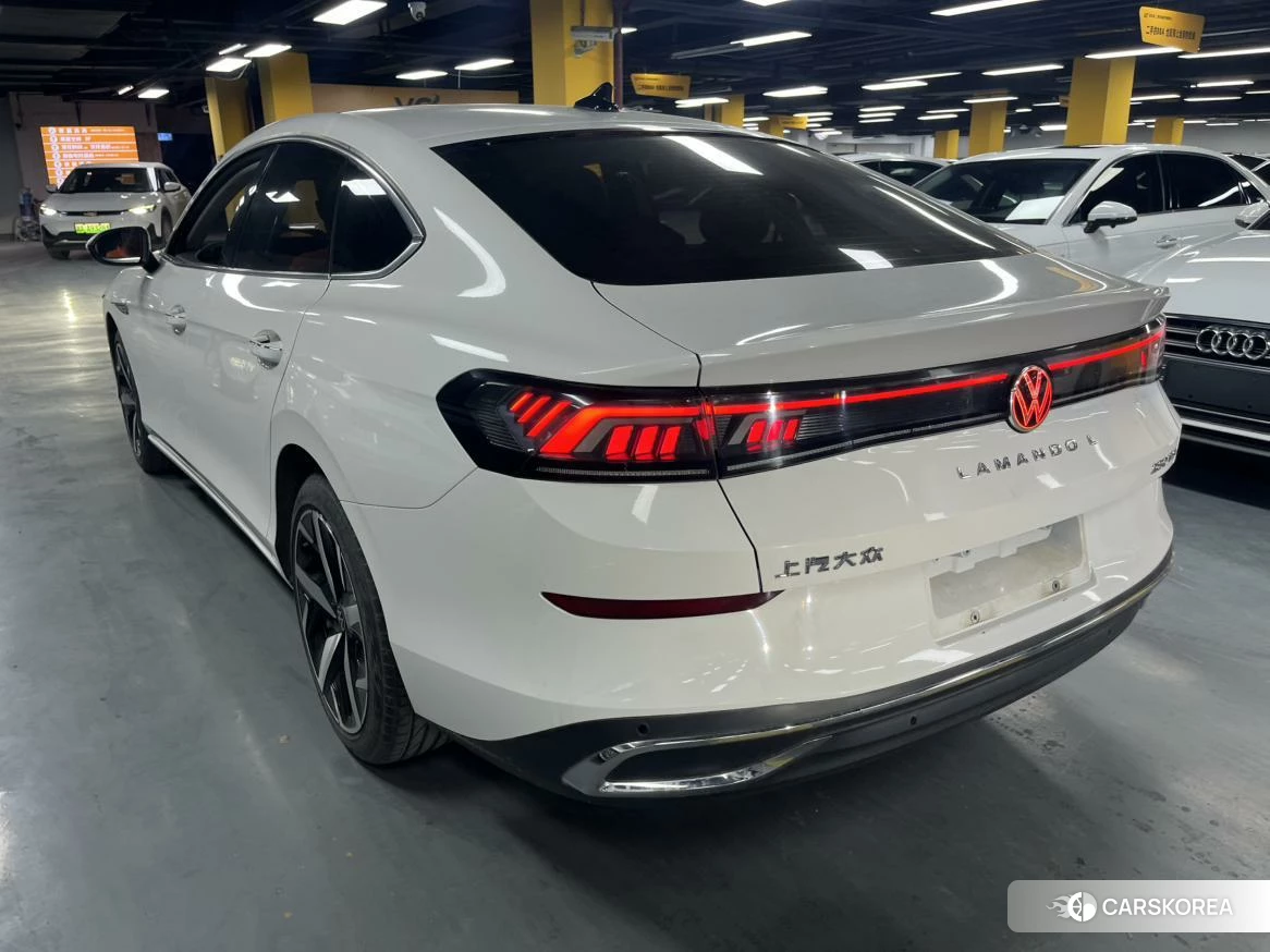 Volkswagen Lingdu 2023 Белый из Китая, фото 5