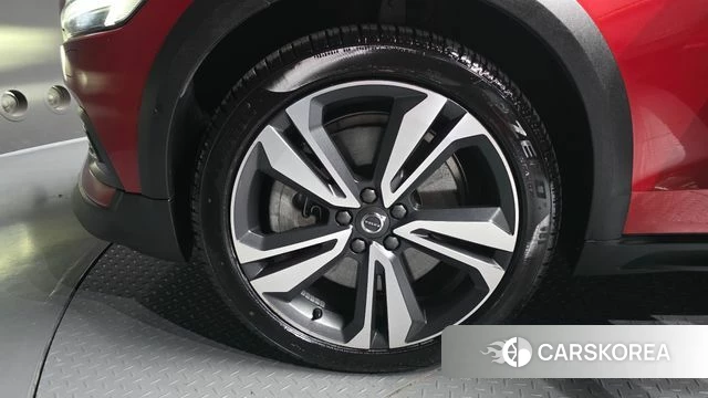 Volvo V60 Cross-Country 2nd Generation id 4345137 из Кореи 15