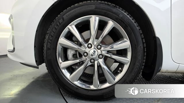 Kia The New Carnival id 4520623 из Кореи 28