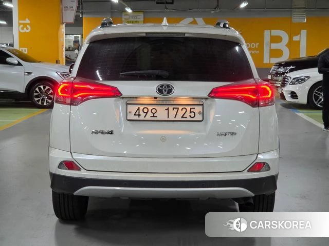 Toyota RAV4 id 4465494 из Кореи 15