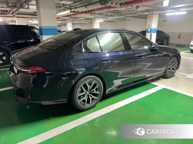 BMW 5 Series (G60) 2024 Синий из Кореи, фото 6