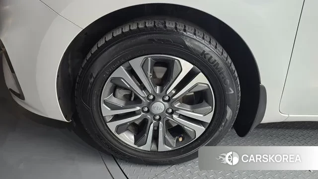 Kia The New Carnival id 3530910 из Кореи 15