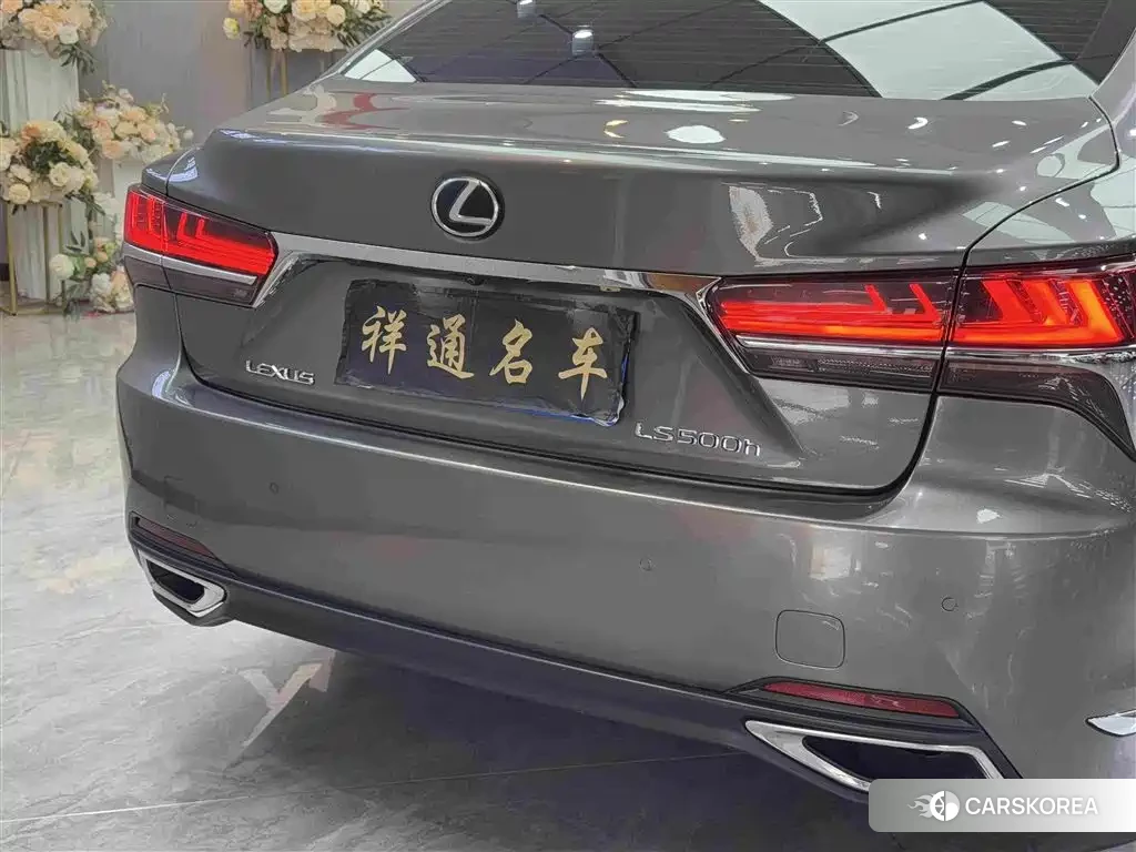 Lexus LS id 4654548 из Китая 19