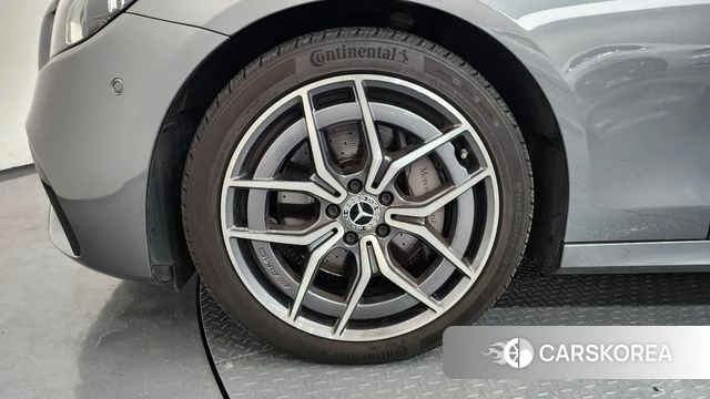Mercedes-Benz E-Class W213 id 4572356 из Кореи 31