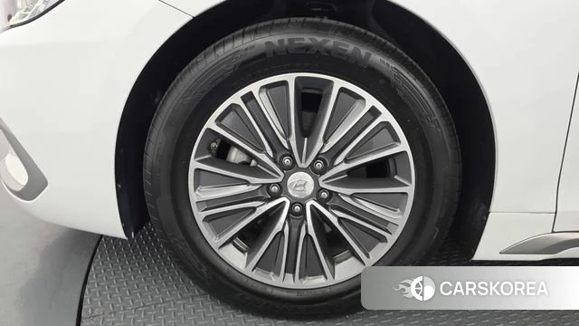 Hyundai Grandeur IG Hybrid id 4246180 из Кореи 29