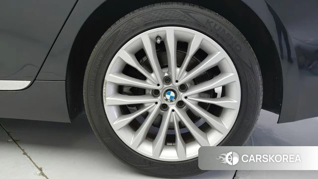 BMW 5 Series (G30) id 4285444 из Кореи 15