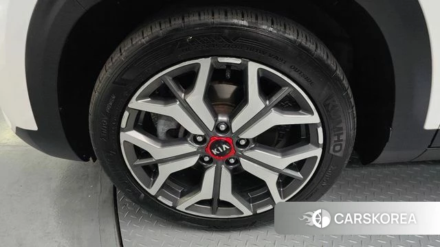 Kia Seltos id 4339302 из Кореи 26