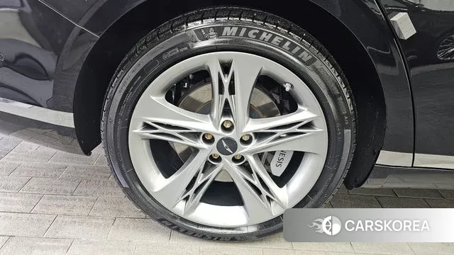 Genesis G90 (RS4) id 3679435 из Кореи 15